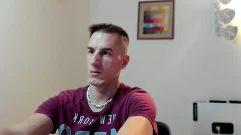 Snapshot of axl_fx chatting on 20, 12, 2025 Axl online show from 20, 12, 2025