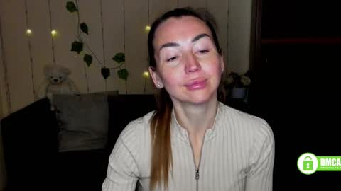 Snapshot of ay_kiss_jully chatting on 24, 2, 2025 Jully online show from 24, 2, 2025