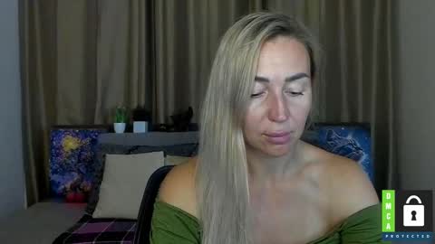 Snapshot of ay_kiss_jully chatting on 9, 9, 2025 Jully online show from 9, 9, 2025