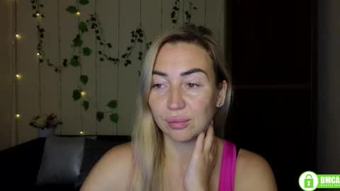 Snapshot of ay_kiss_jully chatting on 26, 10, 2025 Jully online show from 26, 10, 2025