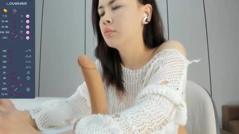 Aya online show from 26, 11, 2025