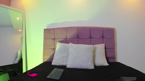 ayira_caramel online show from 5, 3, 2026