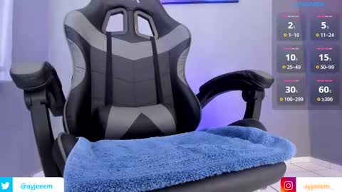 Snapshot of ayjeeem chatting on 11, 11, 2025 Andr online show from 11, 11, 2025