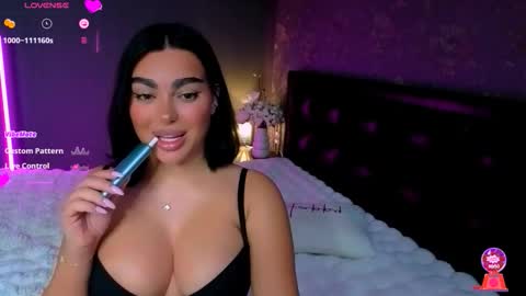  Ayla Demir  online show from 13, 11, 2025