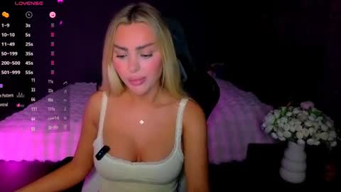 Snapshot of ayla_demir chatting on 12, 6, 2026 Ayla Demir online show from 12, 6, 2026