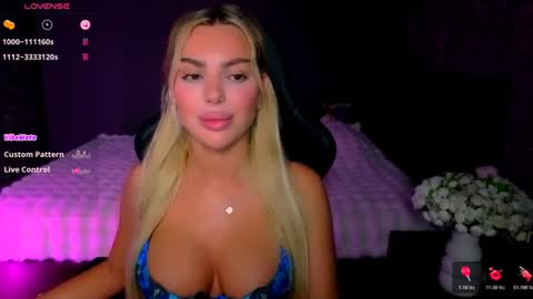 Snapshot of ayla_demir chatting on 4, 7, 2026 Ayla Demir online show from 4, 7, 2026