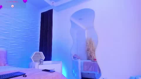 Snapshot of aylinlove_ chatting on 3, 7, 2026 aylinlove_ online show from 3, 7, 2026