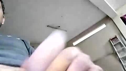 ayon11081990 online show from 4, 12, 2025