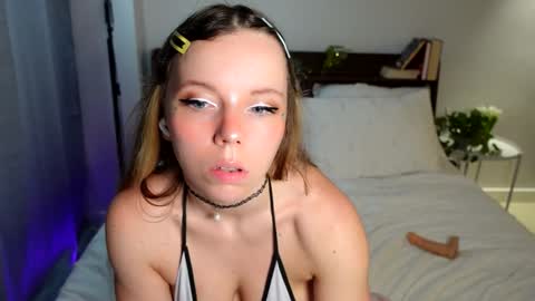 Snapshot of ayralust chatting on 1, 2, 2025 Ayra Lust online show from 1, 2, 2025