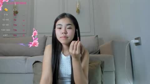 Snapshot of ayumi_rin chatting on 30, 10, 2025 Ayumi online show from 30, 10, 2025