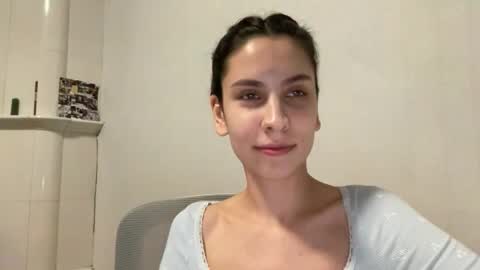 Snapshot of ayyababys chatting on 6, 1, 2026 angel ayya online show from 6, 1, 2026