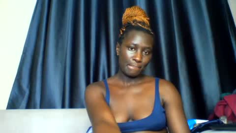 Snapshot of azaelia_iris chatting on 28, 7, 2026 azaelia_iris online show from 28, 7, 2026
