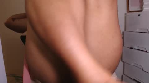 Snapshot of azianalina chatting on 25, 4, 2026 Lina online show from 25, 4, 2026