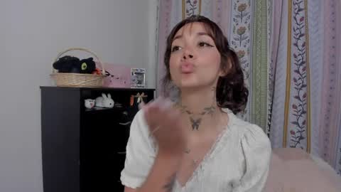 azumi saan online show from 5, 5, 2026