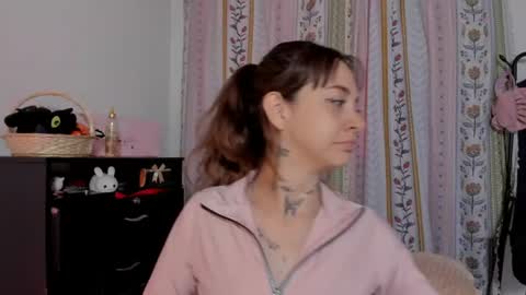 Snapshot of azumi_saan chatting on 9, 7, 2026 azumi saan online show from 9, 7, 2026