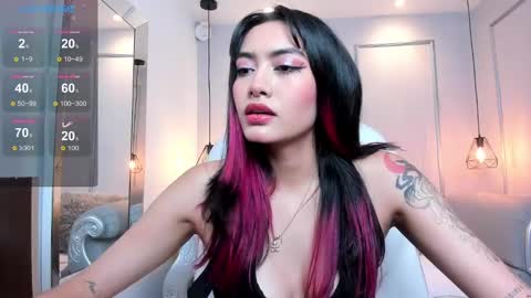 Azura online show from 4, 2, 2025