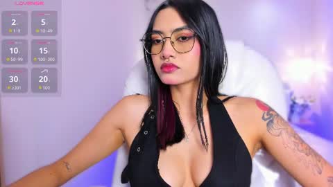 Azura online show from 11, 6, 2026