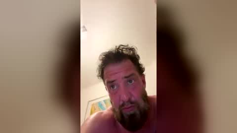 Snapshot of b4dafall44 chatting on 24, 6, 2026 b4dafall44 online show from 24, 6, 2026