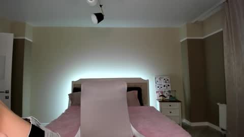 Monica online show from 22, 10, 2025