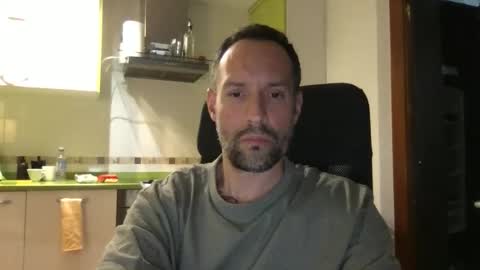 Snapshot of babakeror chatting on 18, 5, 2026 BKR online show from 18, 5, 2026