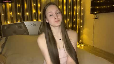 Anny Simpson online show from 3, 12, 2025