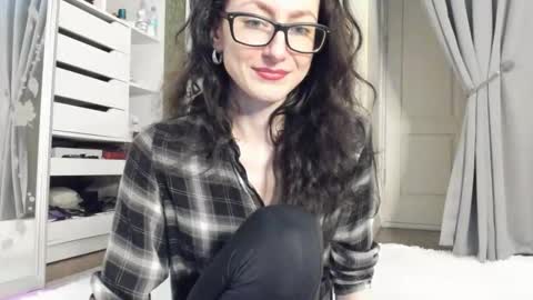 babby_jewel online show from 18, 11, 2025