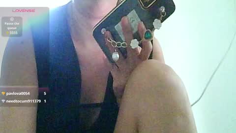 Snapshot of babe4u1234 chatting on 2, 1, 2025 babe4u1234 online show from 2, 1, 2025