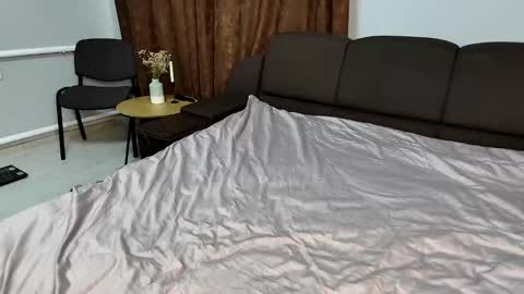 babe Sara3 online show from 1, 3, 2025