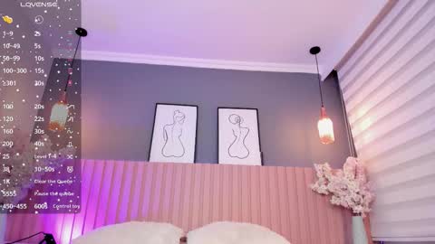 Snapshot of babe_sophiee chatting on 15, 10, 2025 babe_sophiee online show from 15, 10, 2025
