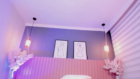 Snapshot of babe_sophiee chatting on 18, 10, 2025 babe_sophiee online show from 18, 10, 2025