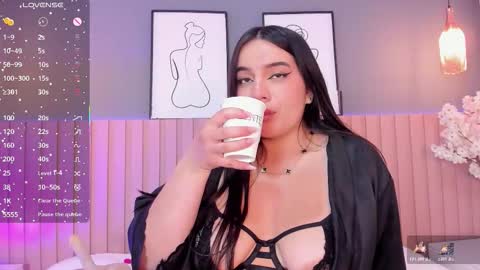 babe_sophiee online show from 14, 11, 2025