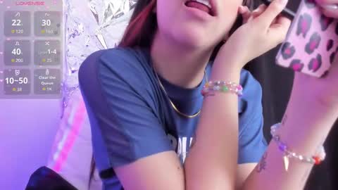 Snapshot of babeblair chatting on 22, 11, 2025 Queen B online show from 22, 11, 2025