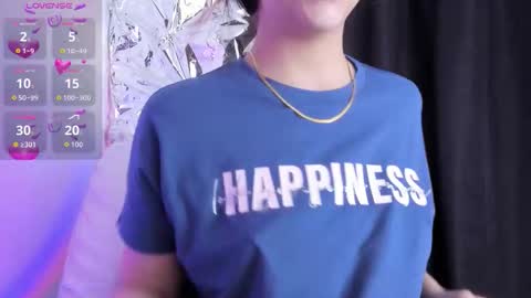 Snapshot of babeblair chatting on 5, 12, 2025 Queen B online show from 5, 12, 2025