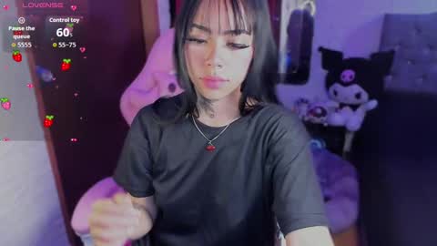 Snapshot of babee_04 chatting on 23, 9, 2025 babee online show from 23, 9, 2025