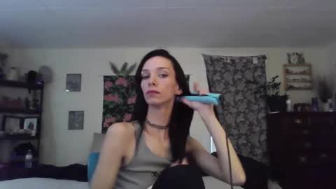 Fern Browning online show from 18, 9, 2025