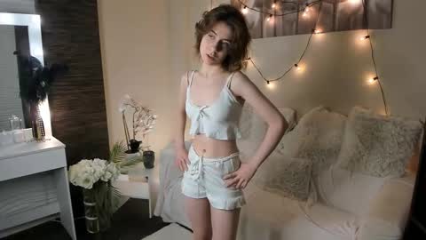 Shayna online show from 25, 11, 2025