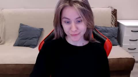 baby_kitte online show from 21, 1, 2025