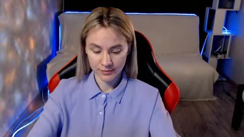 baby_kitte online show from 12, 4, 2026