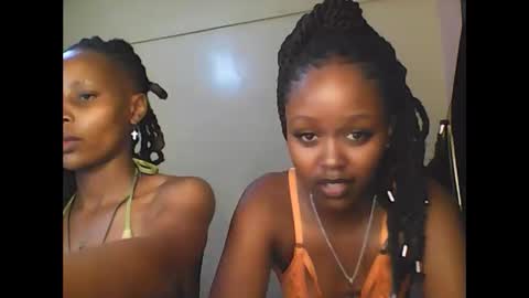 Snapshot of babybrown20 chatting on 28, 5, 2026 babybrown online show from 28, 5, 2026
