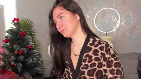 Snapshot of babyisperfect chatting on 17, 12, 2025 Sophia online show from 17, 12, 2025