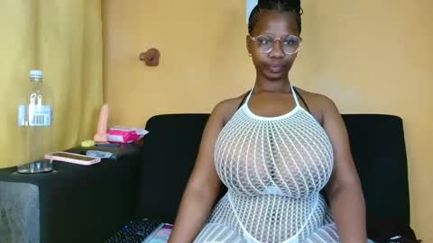 babyluciax online show from 24, 6, 2026