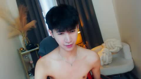 call me james online show from 27, 11, 2025