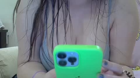 Snapshot of babymom1 chatting on 22, 2, 2025 babymom1 online show from 22, 2, 2025