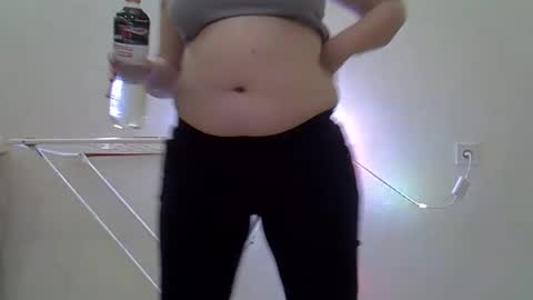 Snapshot of babymom1 chatting on 28, 2, 2025 babymom1 online show from 28, 2, 2025