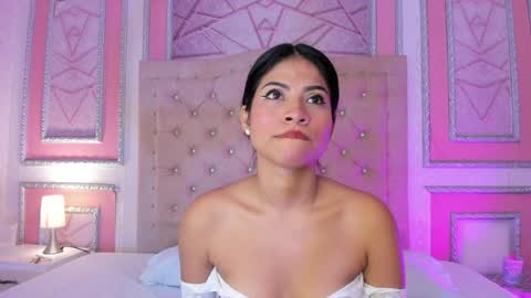 laura online show from 7, 4, 2026