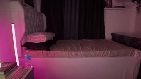 babysabrinaxx online show from 25, 4, 2026