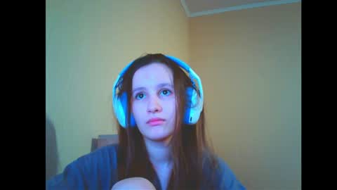 Snapshot of babywaifu1 chatting on 28, 1, 2025 Alice online show from 28, 1, 2025