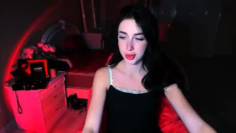 Miss Desire...do you remember online show from 13, 11, 2025