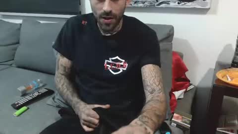 BadCouple  online show from 5, 2, 2025