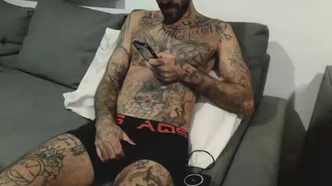 BadCouple  online show from 29, 9, 2025